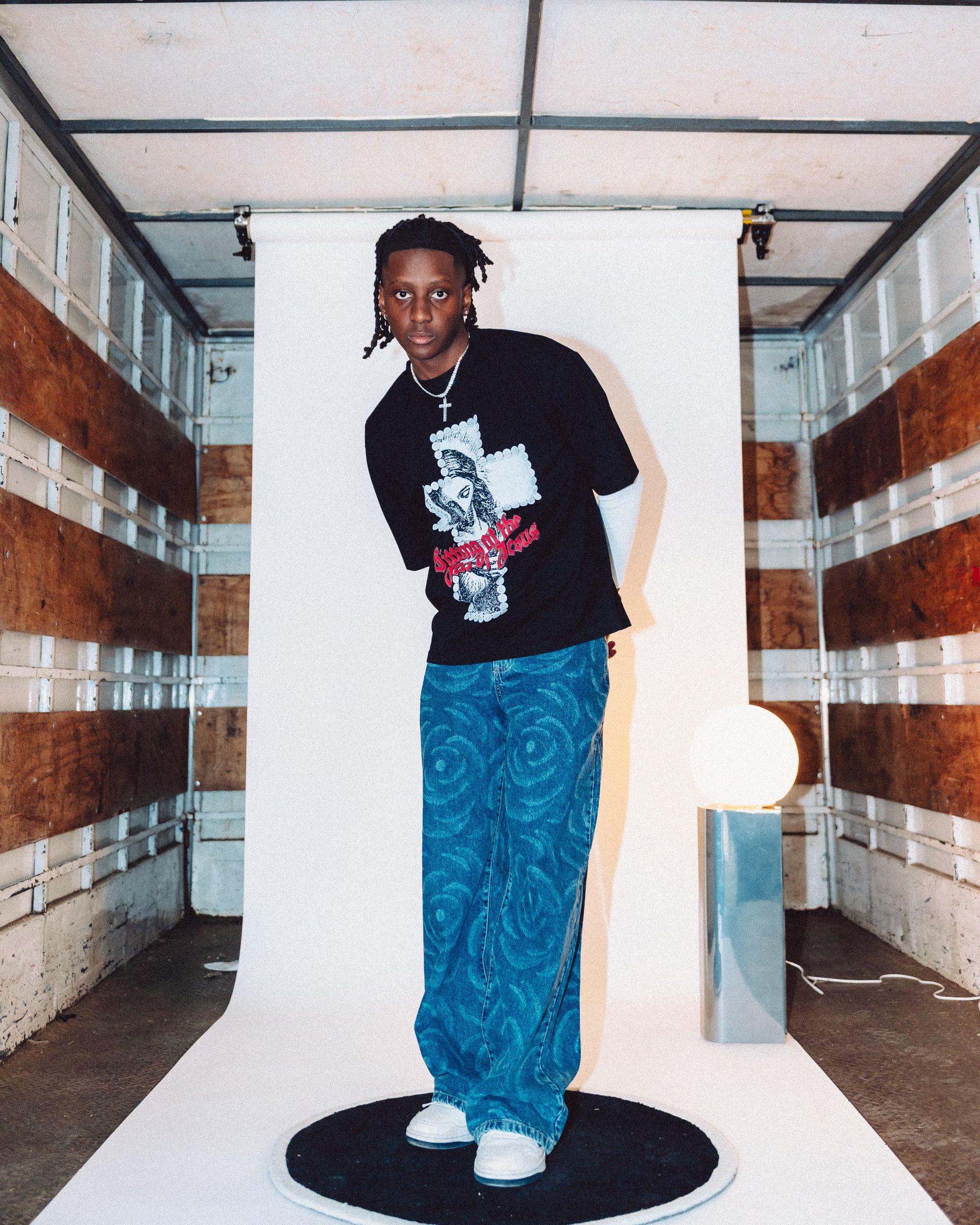 Sitting at the feet of Jesus Tee